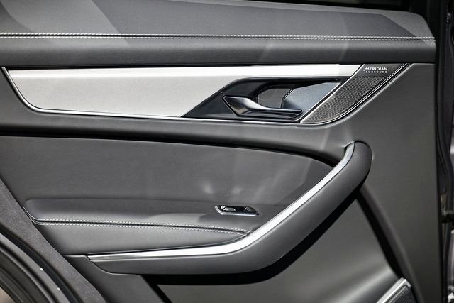 New 2026 Jaguar F-PACE R-Dynamic S image 24