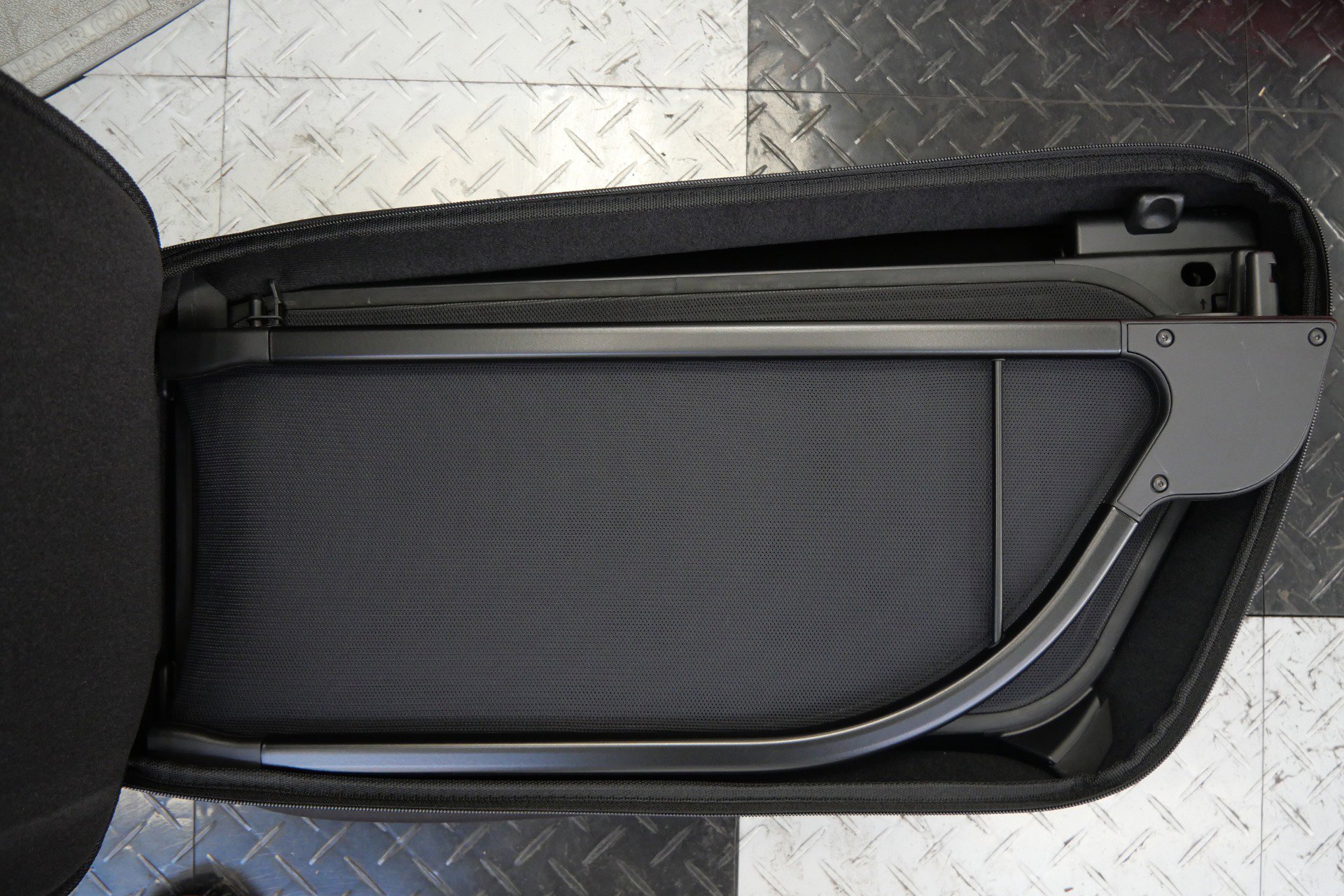 Used 2015 Ferrari California T RWD image 37