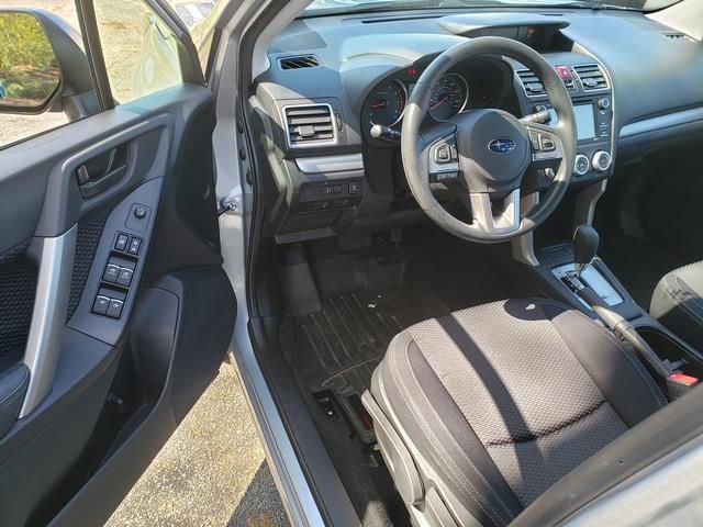 Used 2018 Subaru Forester 2.5i w/ Alloy Wheel Package AWD/4WD image 10