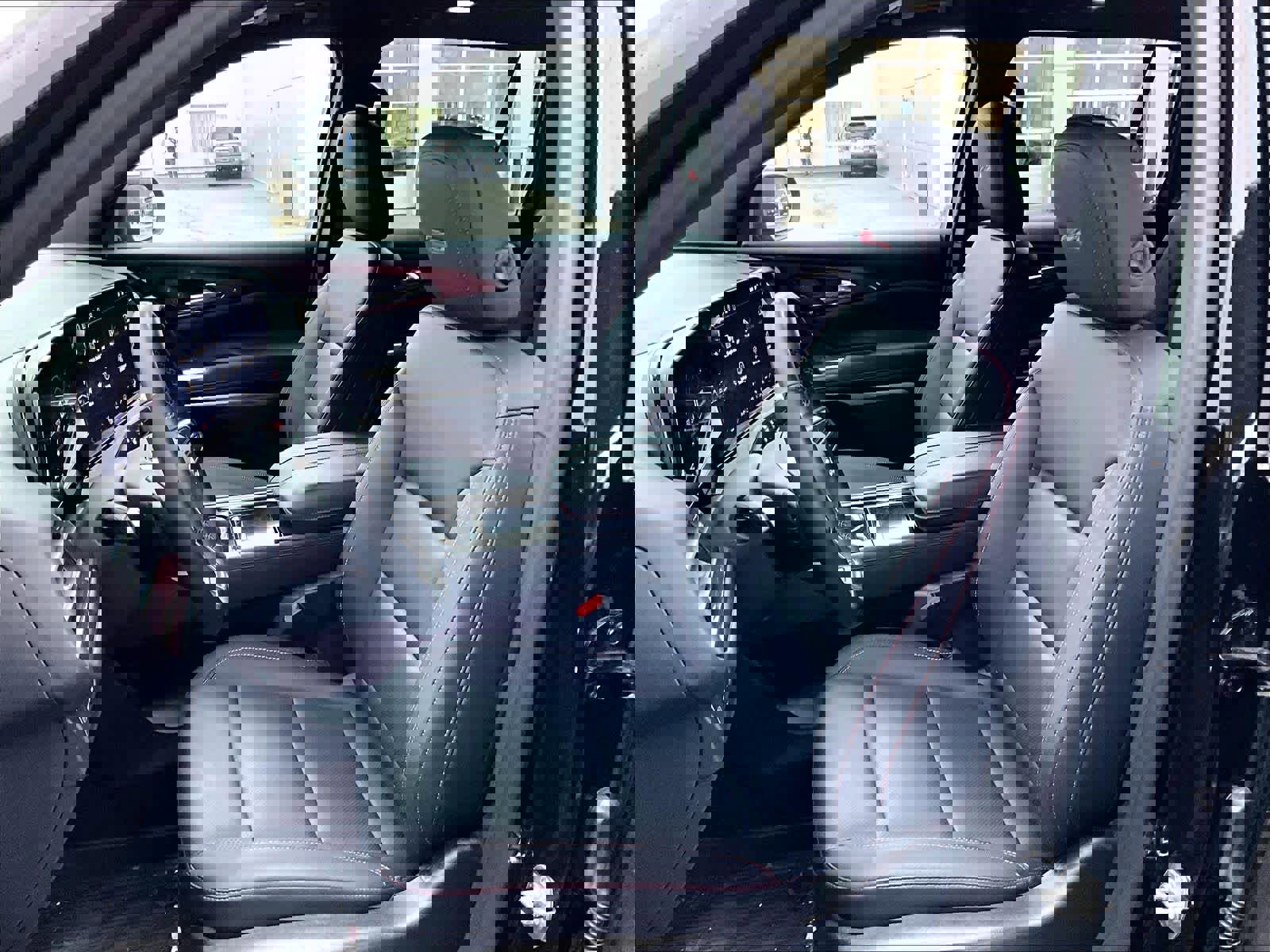 Used 2024 Chevrolet Traverse Z71 w/ LPO, Floor Liner Package image 10