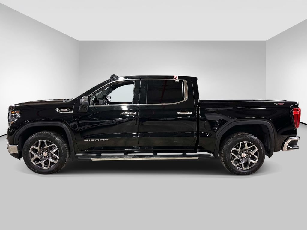 Used 2023 GMC Sierra 1500 SLT w/ SLT Premium Plus Package AWD/4WD image 2