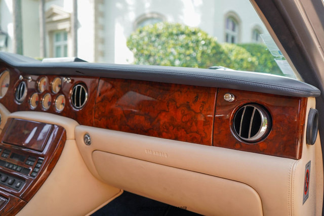 Used 2003 Bentley Arnage R image 53