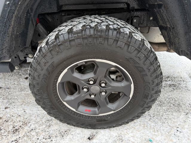 Used 2023 Jeep Gladiator Rubicon w/ Cold Weather Group image 15