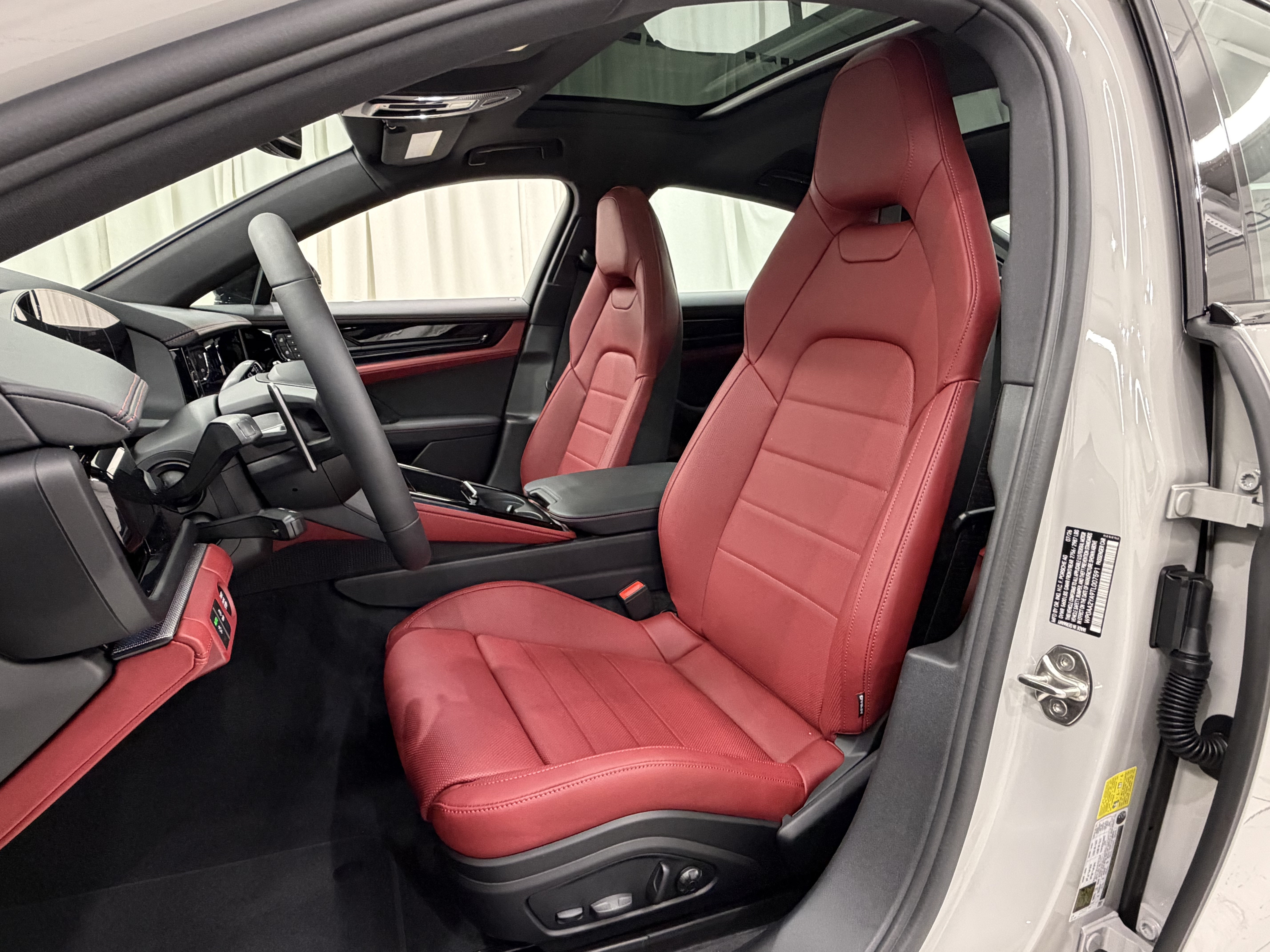 New 2026 Porsche Panamera 4 AWD/4WD image 32