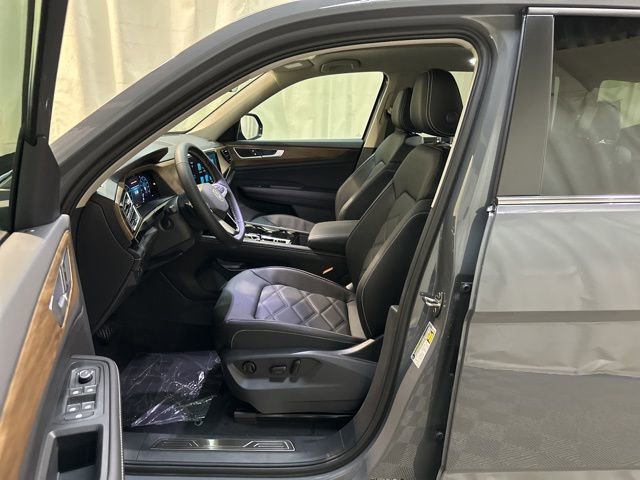 New 2026 Volkswagen Atlas SE image 13