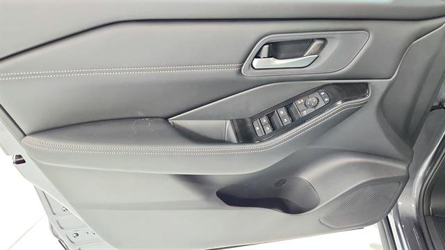 New 2026 Nissan Rogue SV w/ SV Premium Package image 20