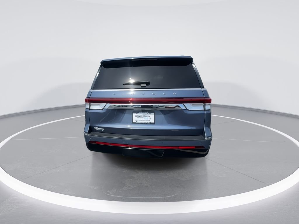 Used 2023 Lincoln Navigator Reserve image 7