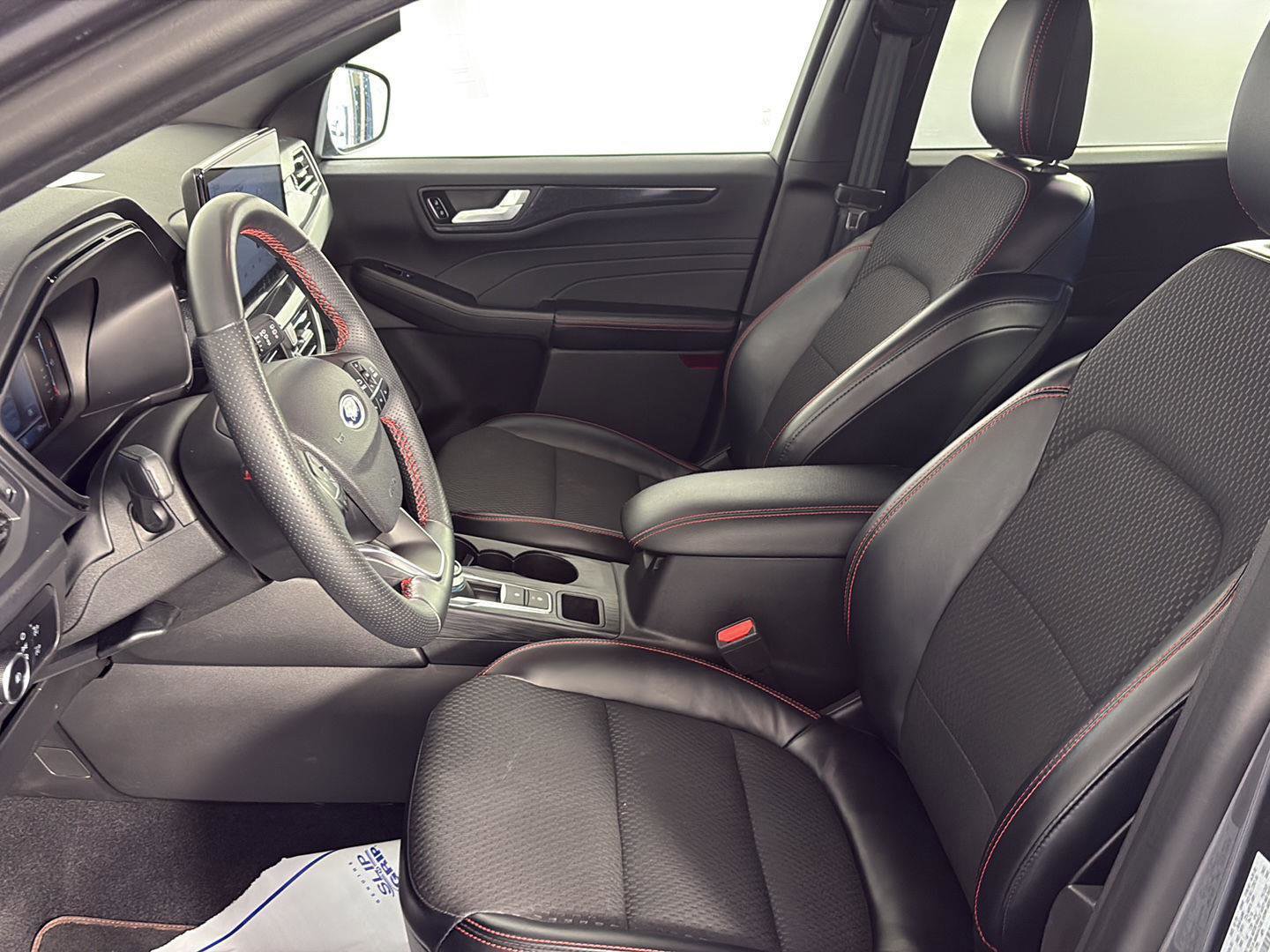 Used 2023 Ford Escape ST-Line Select w/ Tech Pack #1 AWD/4WD image 24