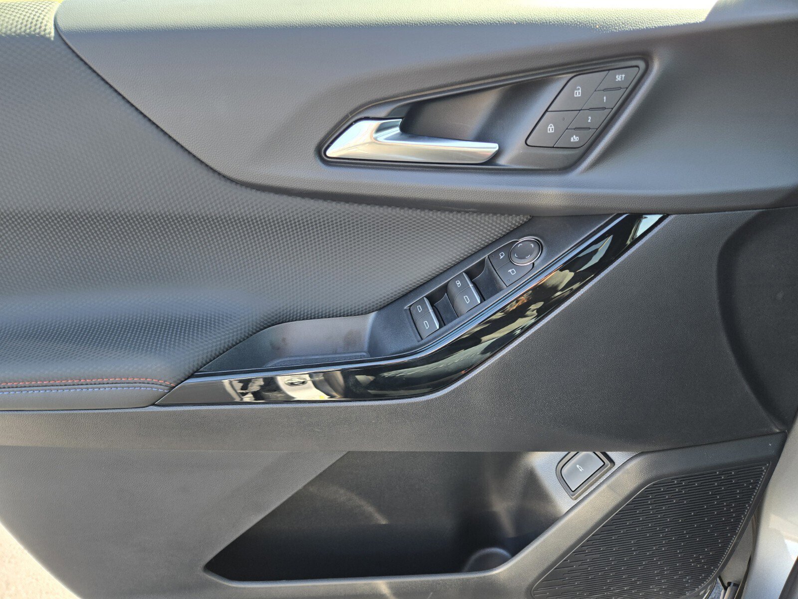 New 2026 Chevrolet Equinox RS w/ Convenience Package III image 11