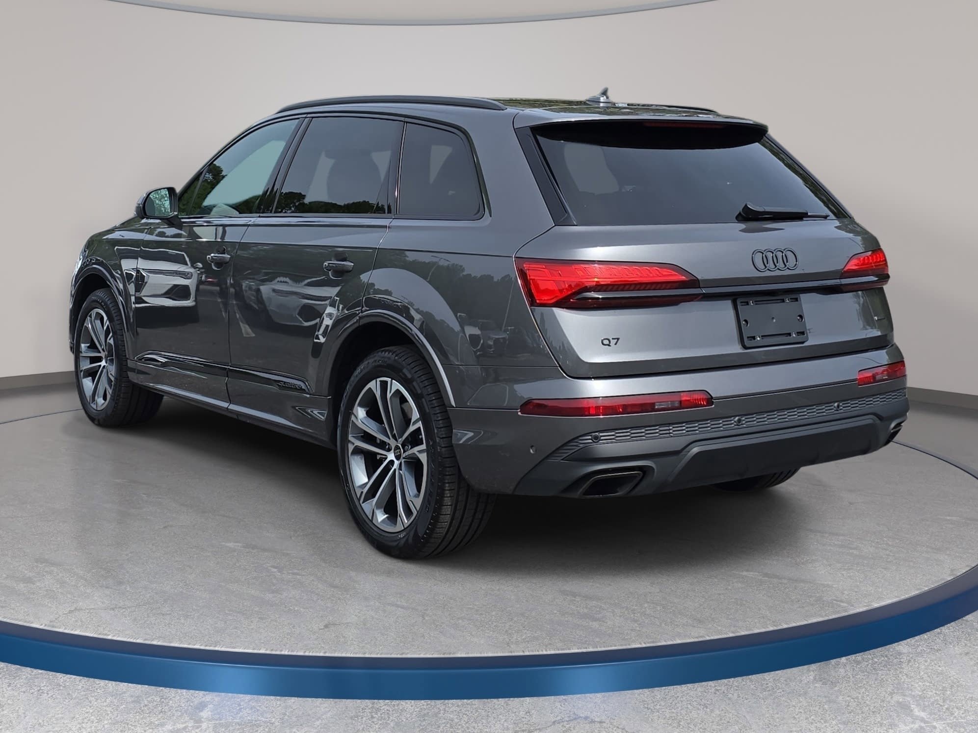 Used 2025 Audi Q7 2.0T Premium w/ Convenience Plus Package AWD/4WD image 7