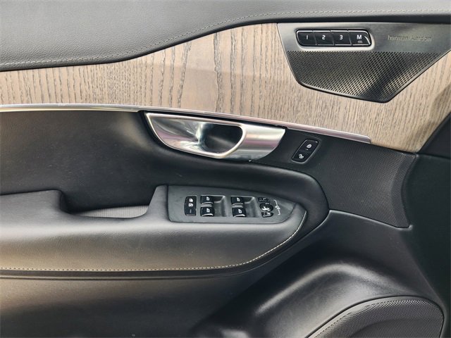 Used 2023 Volvo XC90 B6 Ultimate image 24