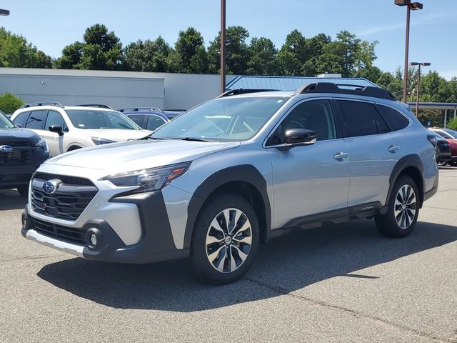 Certified 2025 Subaru Outback Limited AWD/4WD image 3