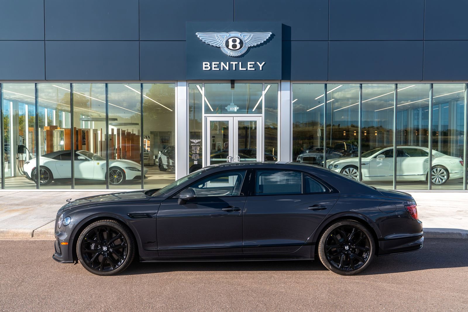 New 2025 Bentley Flying Spur Plug-In Hybrid image 8