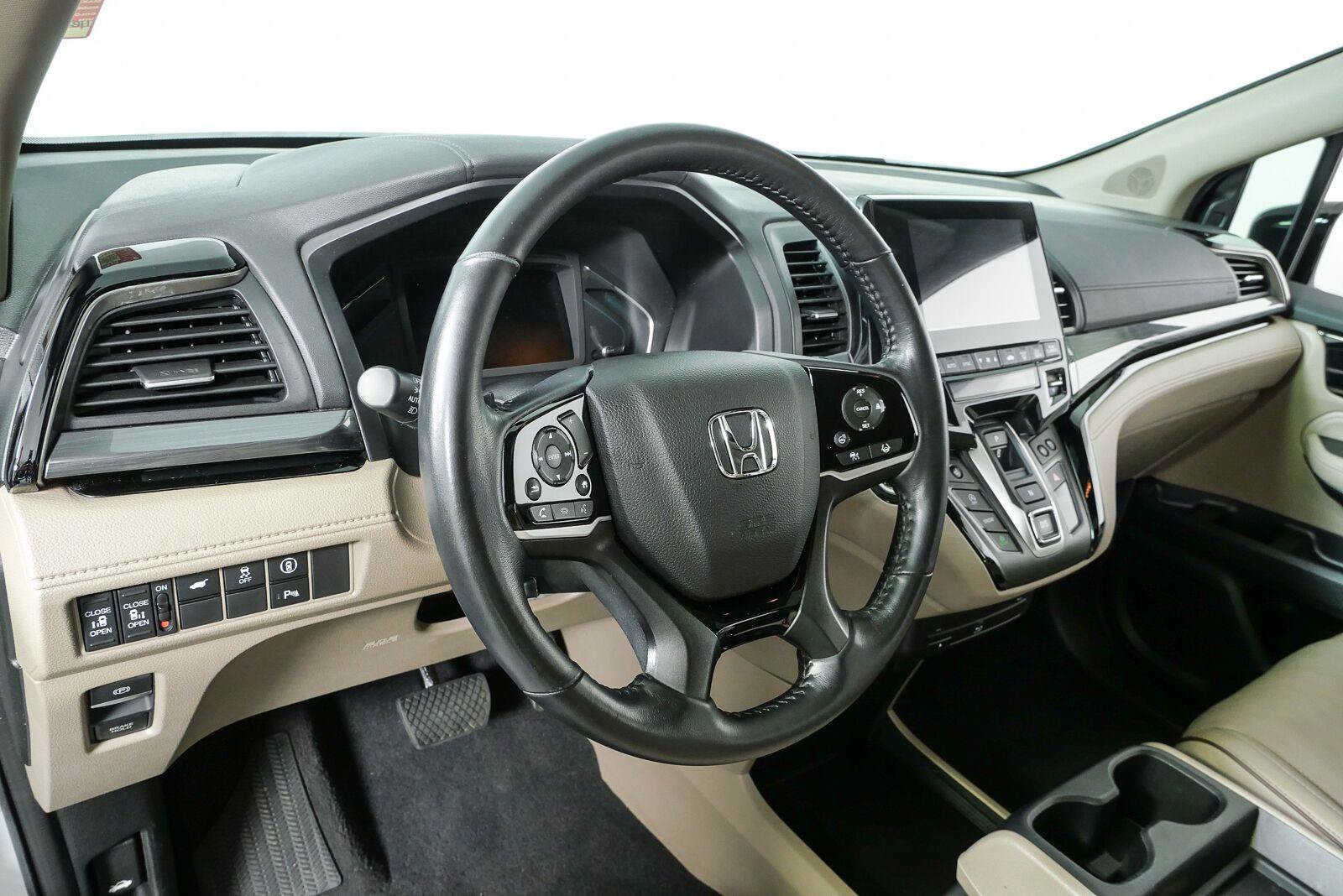 Used 2022 Honda Odyssey Elite image 4
