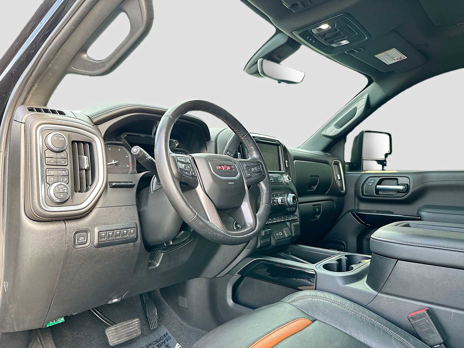 Used 2020 GMC Sierra 2500 AT4 w/ AT4 Premium Package AWD/4WD image 9