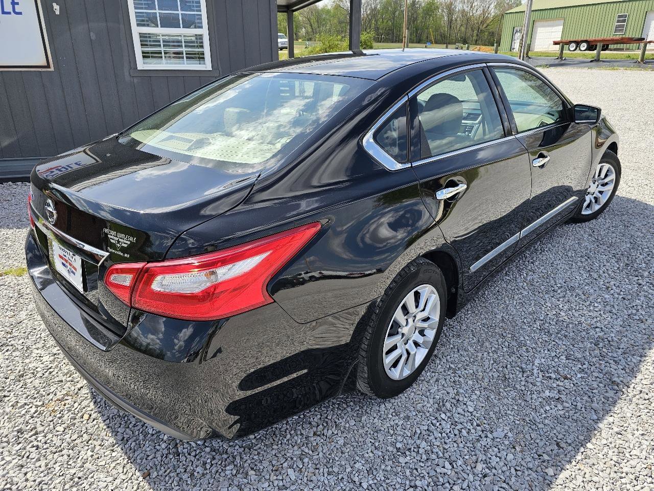 Used 2017 Nissan Altima 2.5 S w/ Power Driver Seat Package image 9