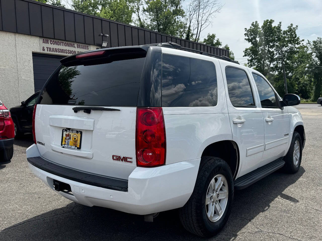 Used 2013 GMC Yukon SLT AWD/4WD image 6