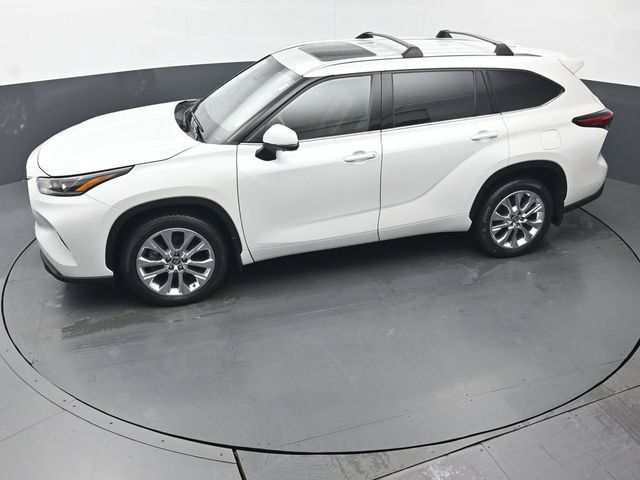Used 2022 Toyota Highlander Limited AWD/4WD image 44