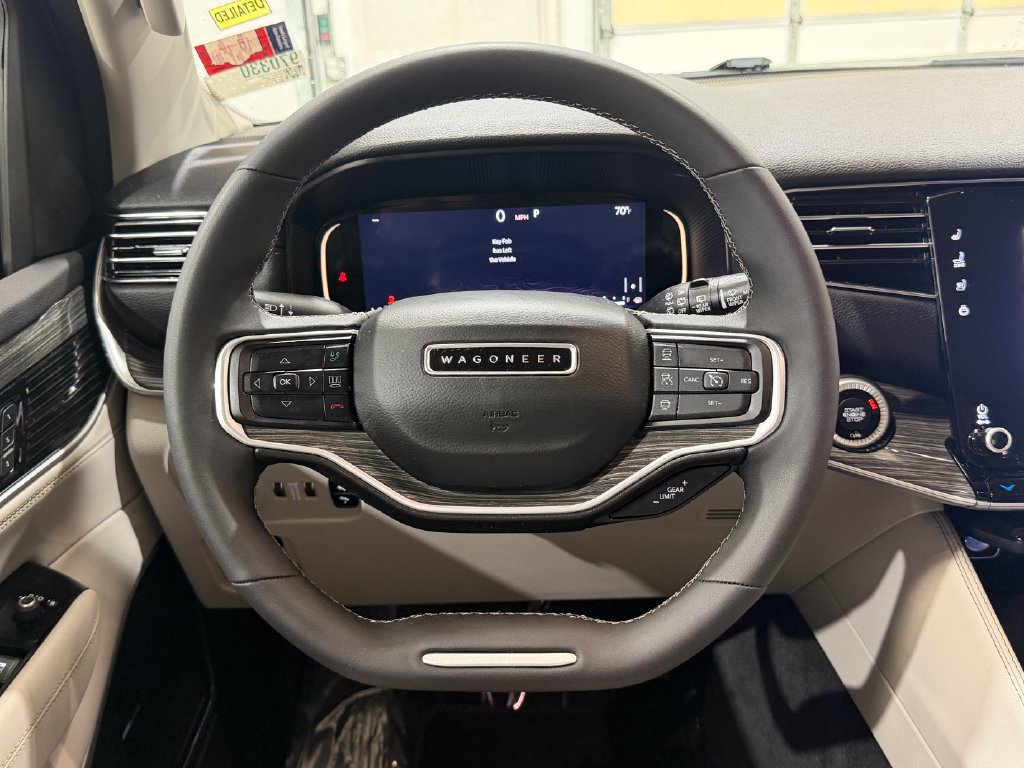 Used 2022 Jeep Wagoneer Series II w/ Rear Seat Video Group 1 AWD/4WD image 26