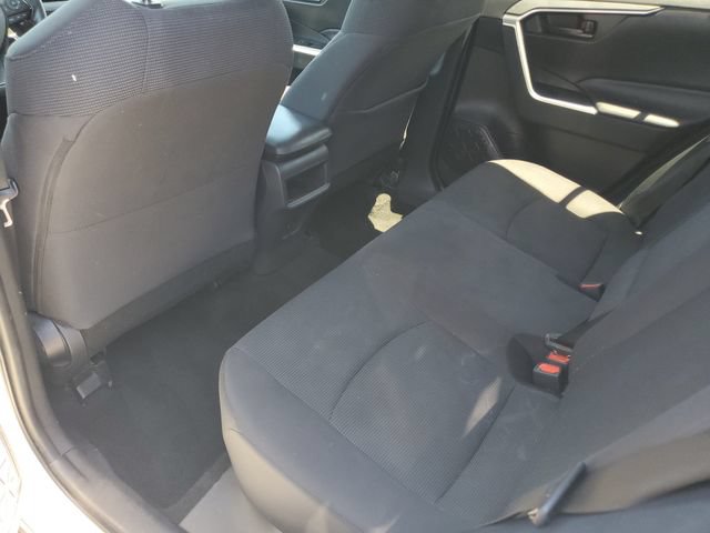 Used 2019 Toyota RAV4 LE AWD/4WD image 8