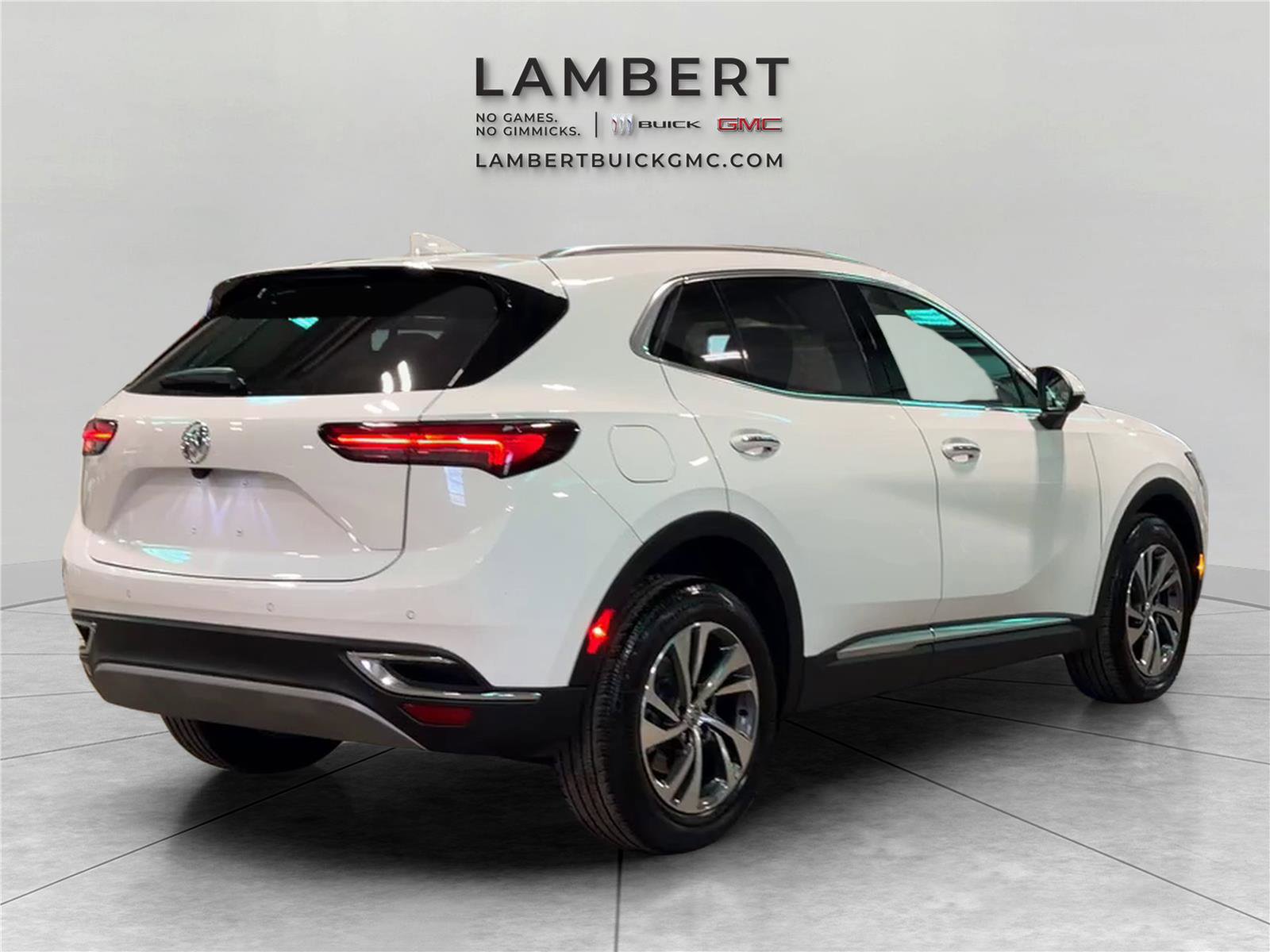 Used 2022 Buick Envision Essence w/ Safety Package FWD image 5