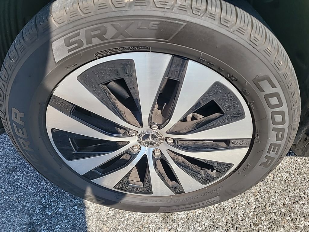 Certified 2025 Mercedes-Benz GLE 350 4MATIC image 3