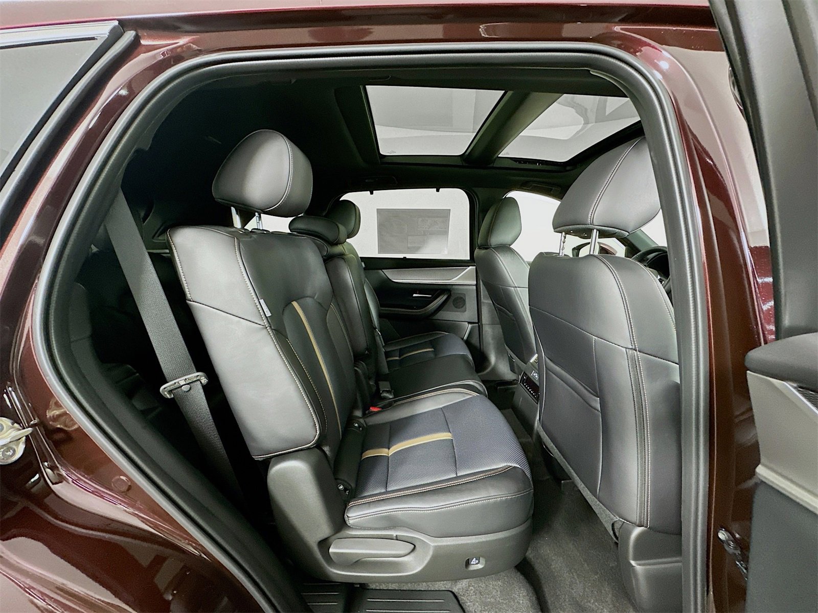 New 2026 MAZDA CX-90 Plug-In Hybrid w/ Premium Plus image 30