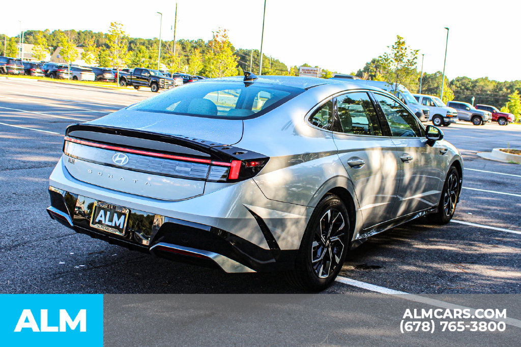 Used 2025 Hyundai Sonata SEL FWD image 5