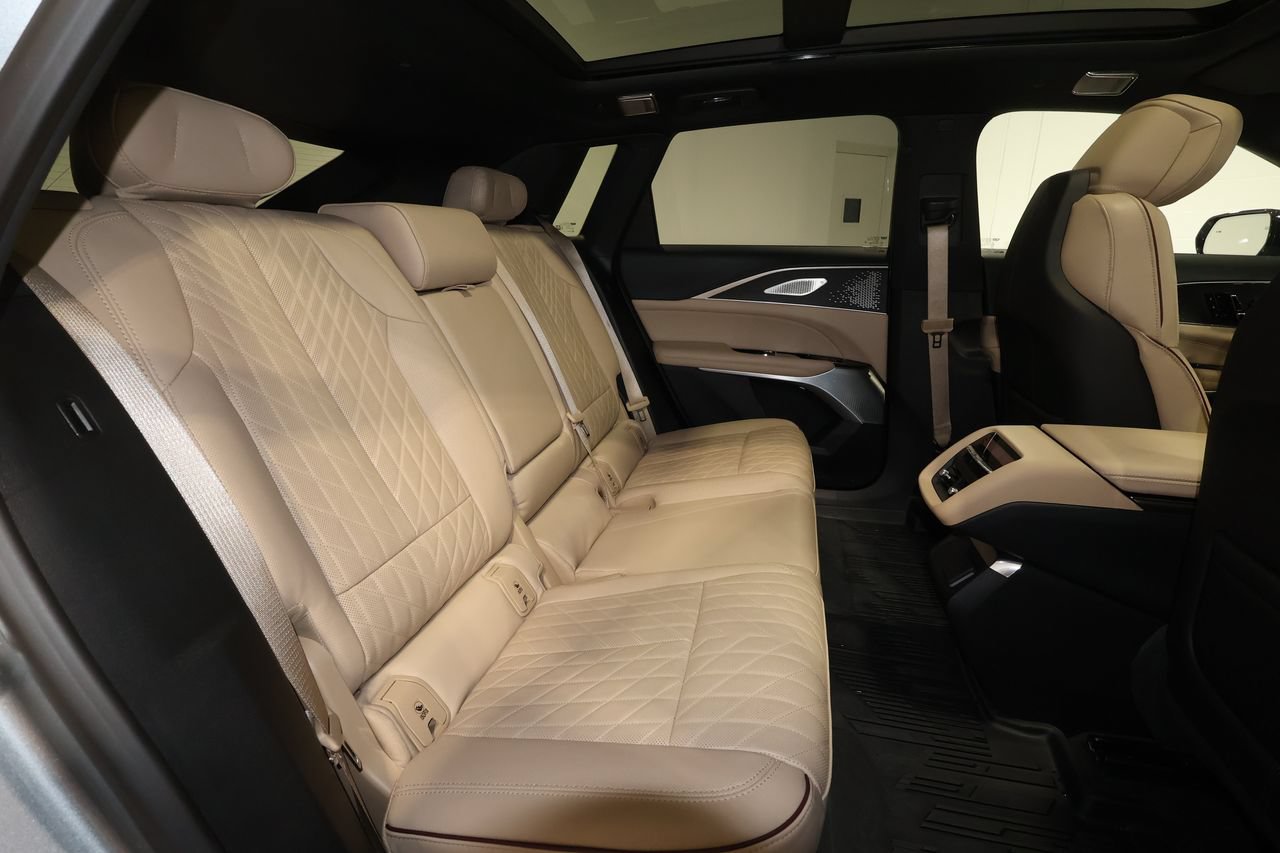 Certified 2026 Cadillac Lyriq Signature Luxury w/ Nappa Leather Package AWD/4WD image 25
