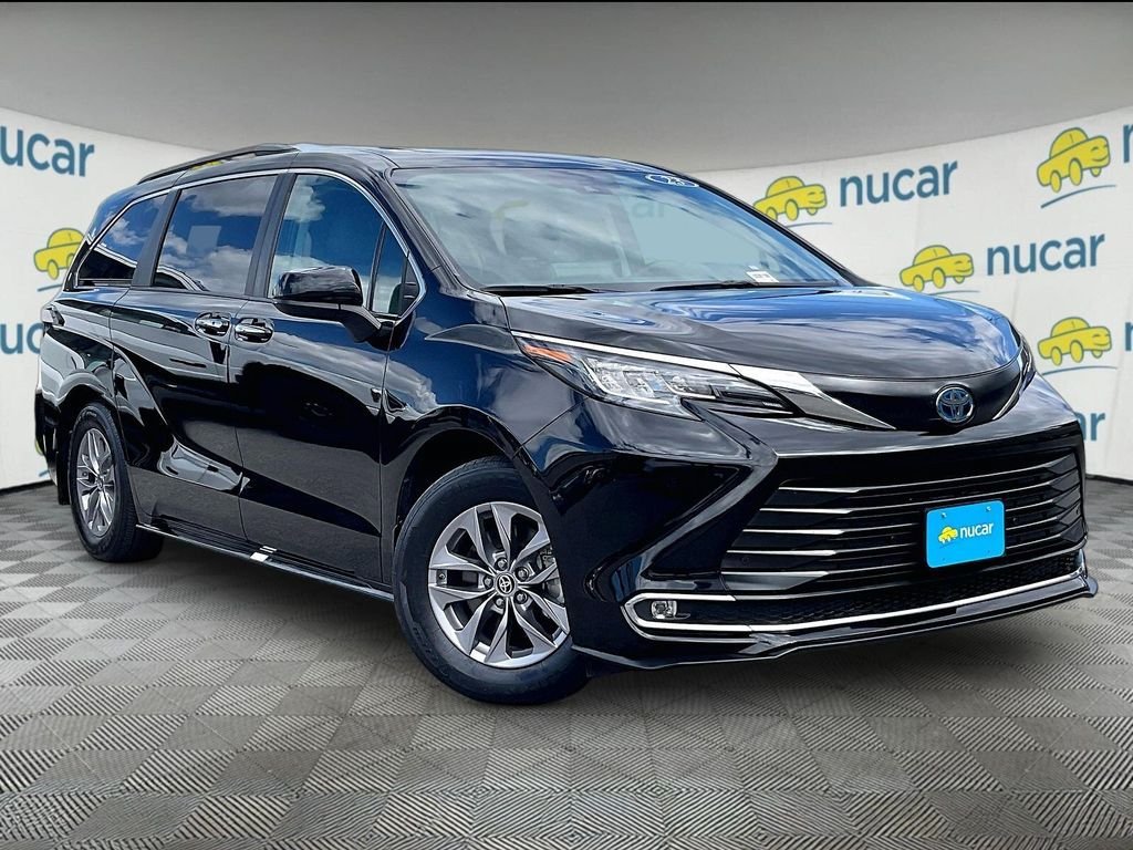 Used 2023 Toyota Sienna XLE w/ XLE Plus Package
