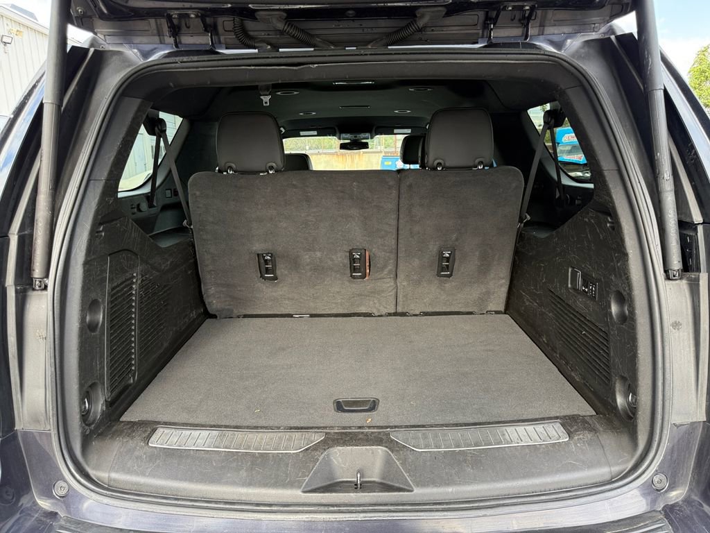 Used 2022 Chevrolet Suburban Premier AWD/4WD image 26