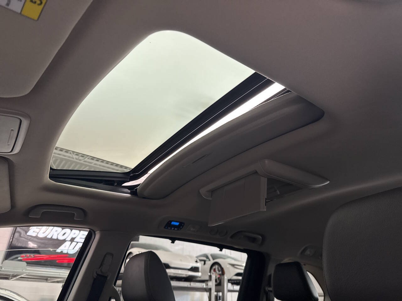 Used 2013 Honda Odyssey Touring Elite image 20