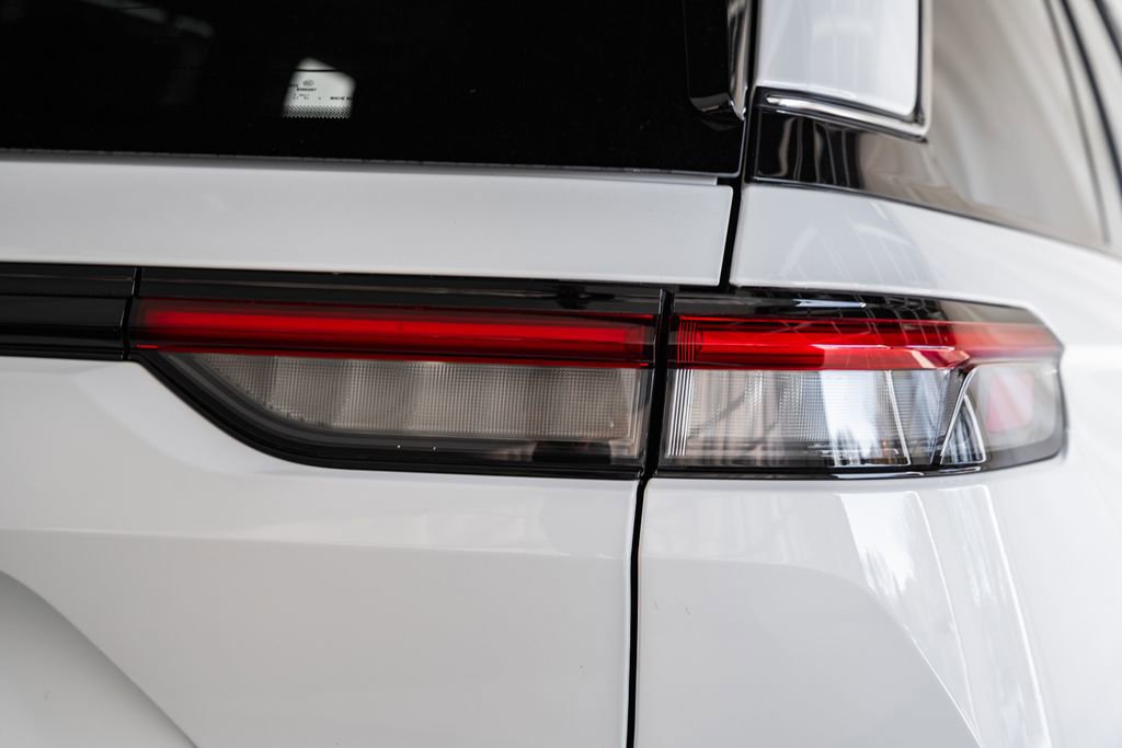 New 2025 Jeep Grand Cherokee Overland w/ Adv Protech Group III image 6