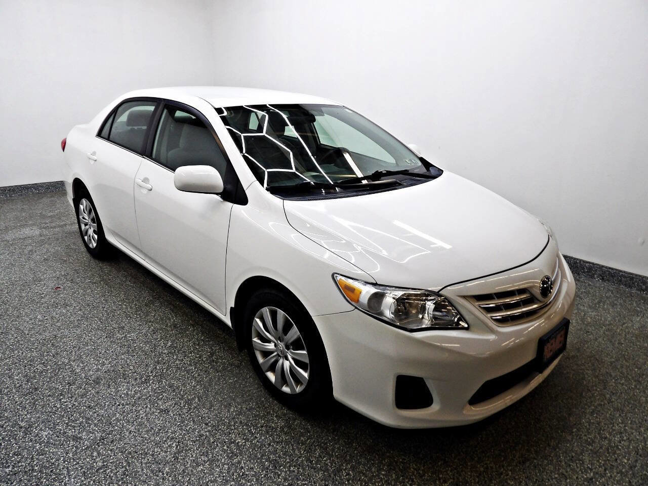 Used 2013 Toyota Corolla LE Special Edition FWD image 3
