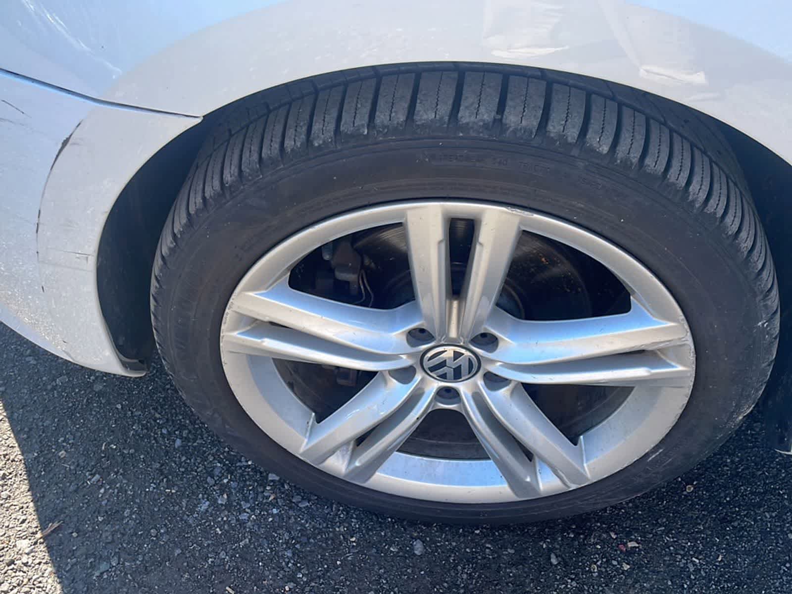 Used 2014 Volkswagen Passat 1.8T FWD image 20
