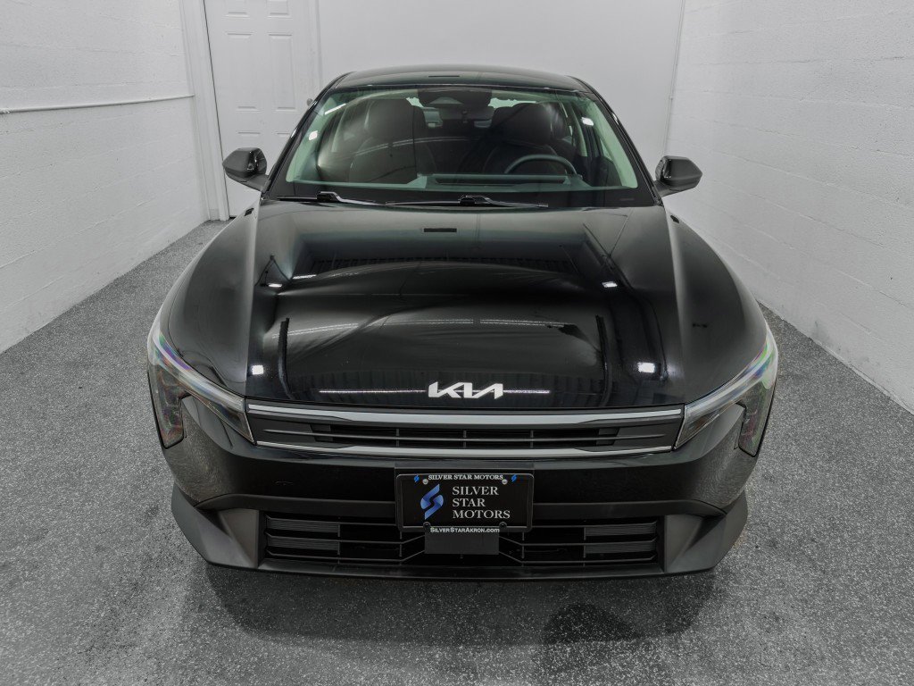 Used 2025 Kia K4 LX image 3