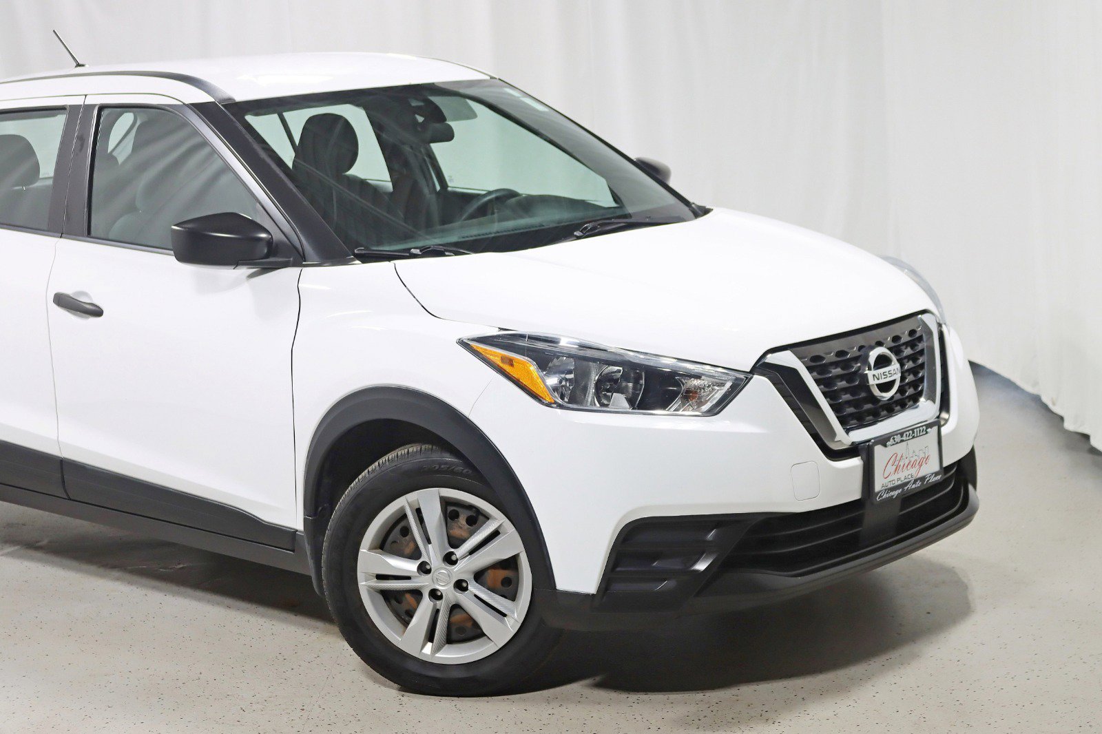 Used 2020 Nissan Kicks S image 2