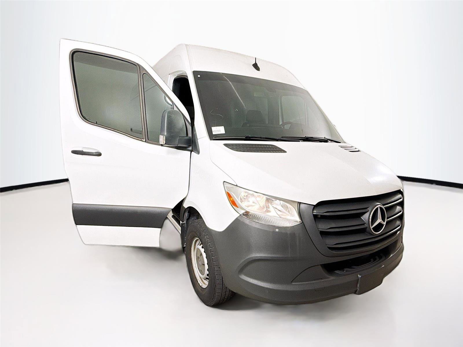 Used 2021 Mercedes-Benz Sprinter 2500 w/ Driver Convenience Package image 13