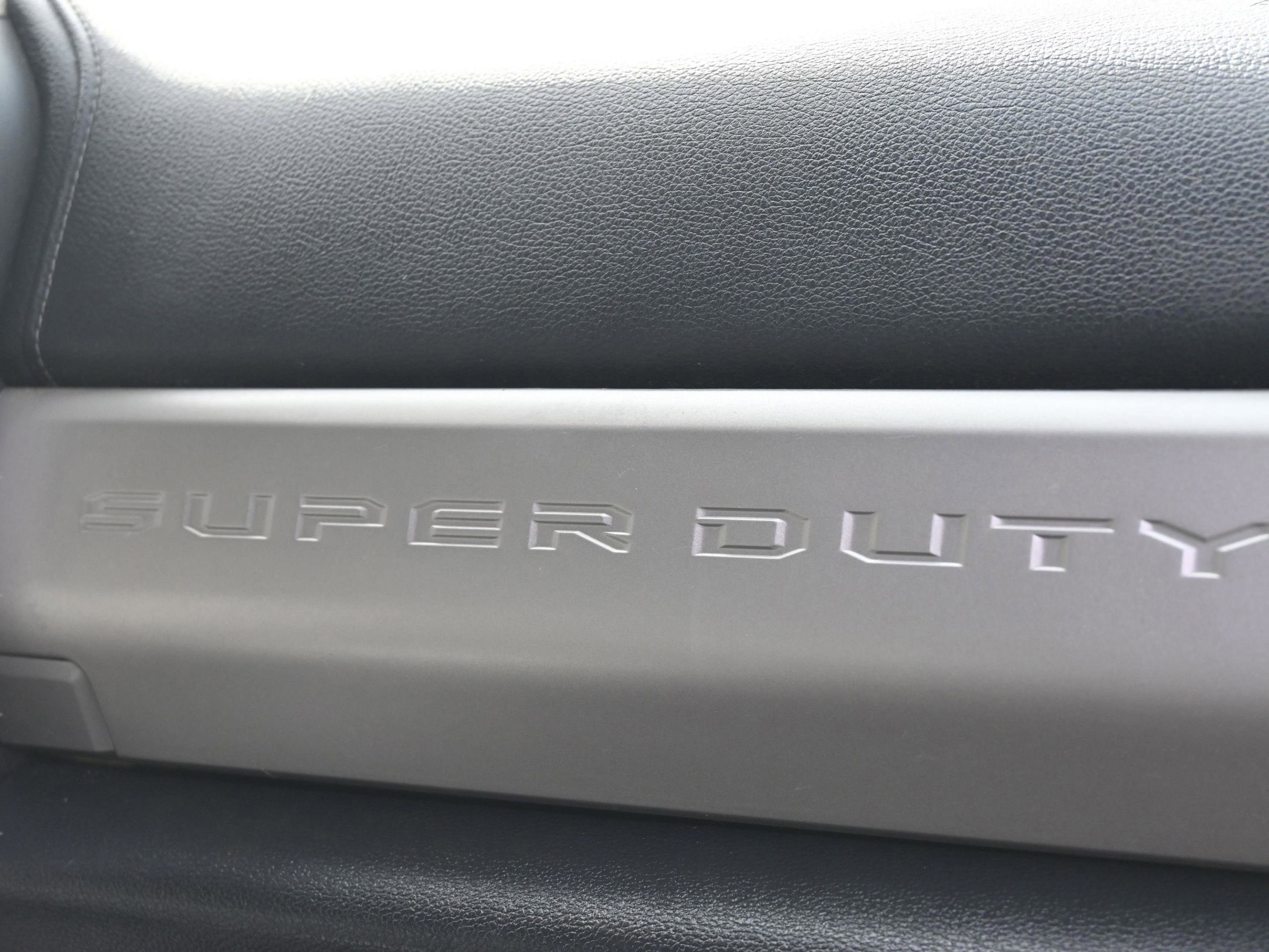 Certified 2022 Ford F350 Lariat w/ Lariat Ultimate Package image 18