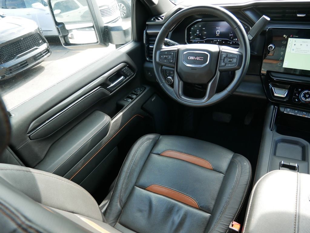 Used 2025 GMC Sierra 2500 AT4 AWD/4WD image 18