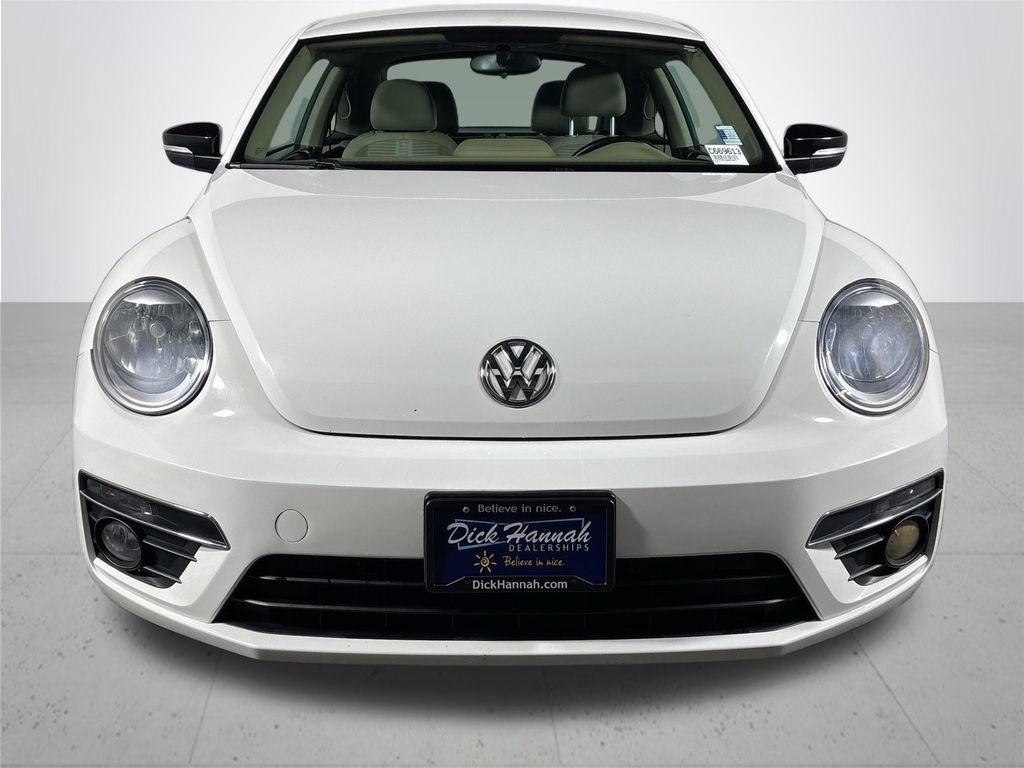 Used 2013 Volkswagen Beetle 2.0T image 3