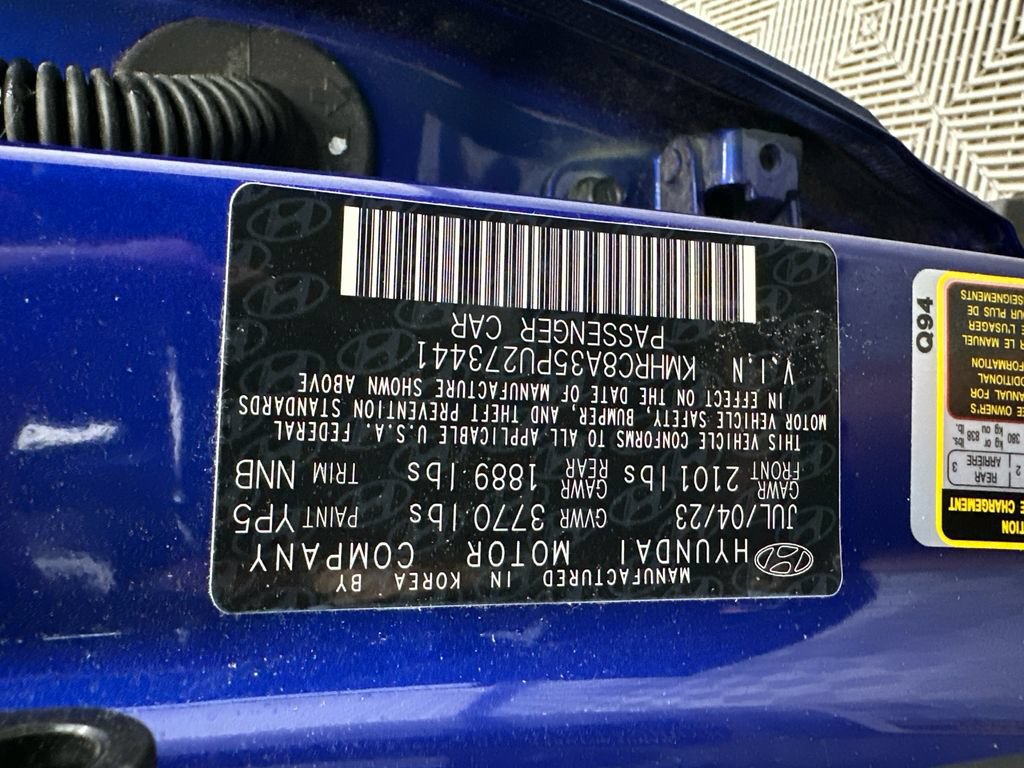 Used 2023 Hyundai Venue Limited w/ Cargo Package FWD image 31