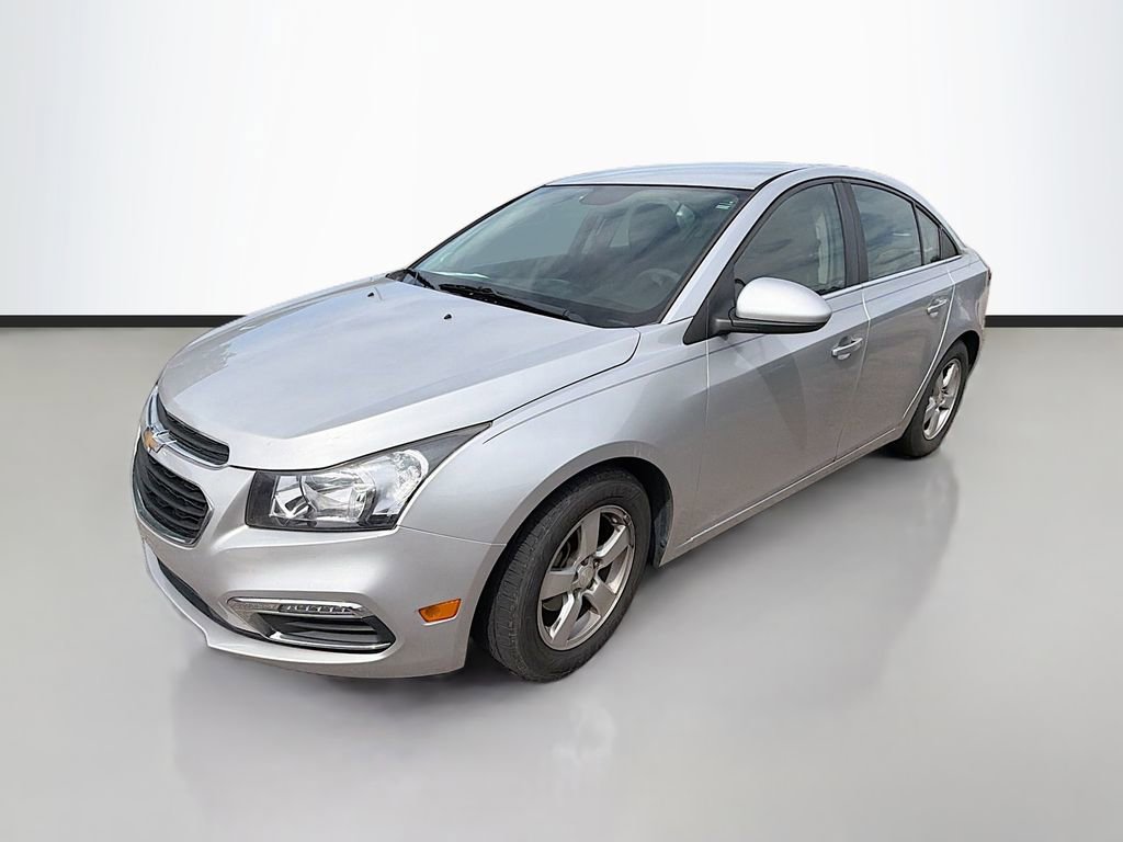 Used 2016 Chevrolet Cruze LT w/ Technology Package FWD image 5