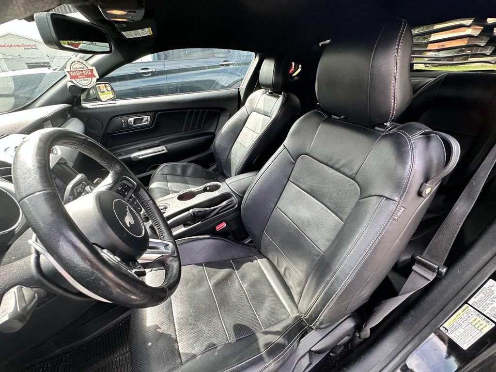 Used 2017 Ford Mustang Premium RWD image 12