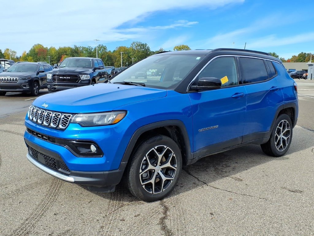Used 2024 Jeep Compass Limited AWD/4WD image 1