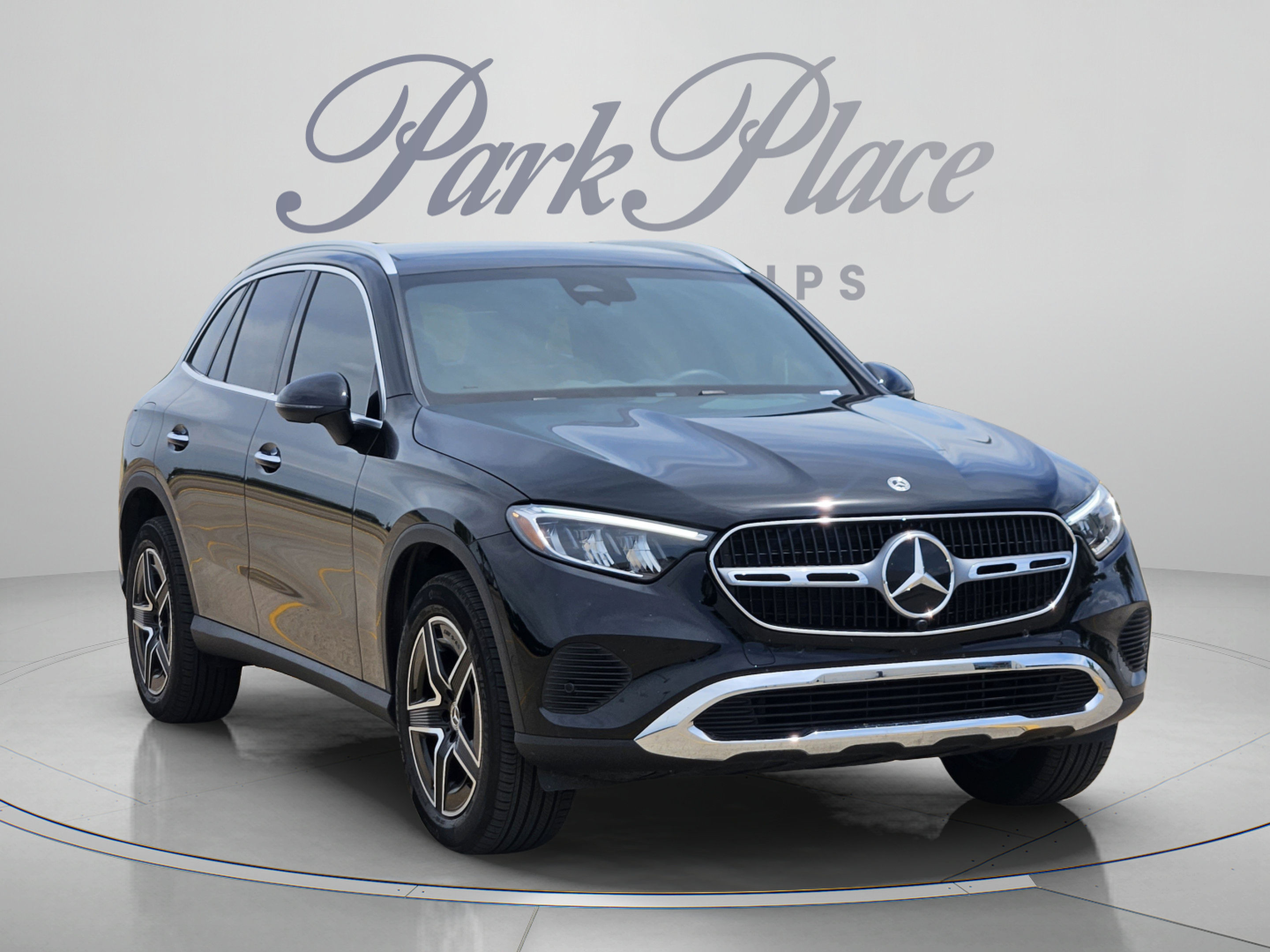 Certified 2026 Mercedes-Benz GLC 300 4MATIC image 4