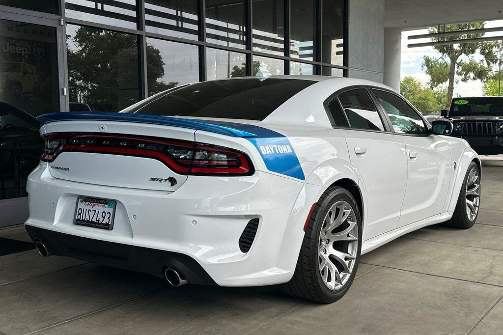 Used 2020 Dodge Charger SRT Hellcat w/ Navigation & Travel Group RWD image 4