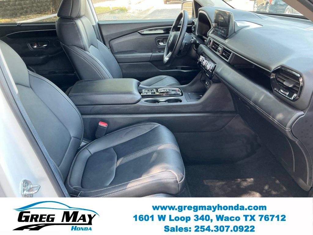Used 2025 Honda Pilot Touring image 13