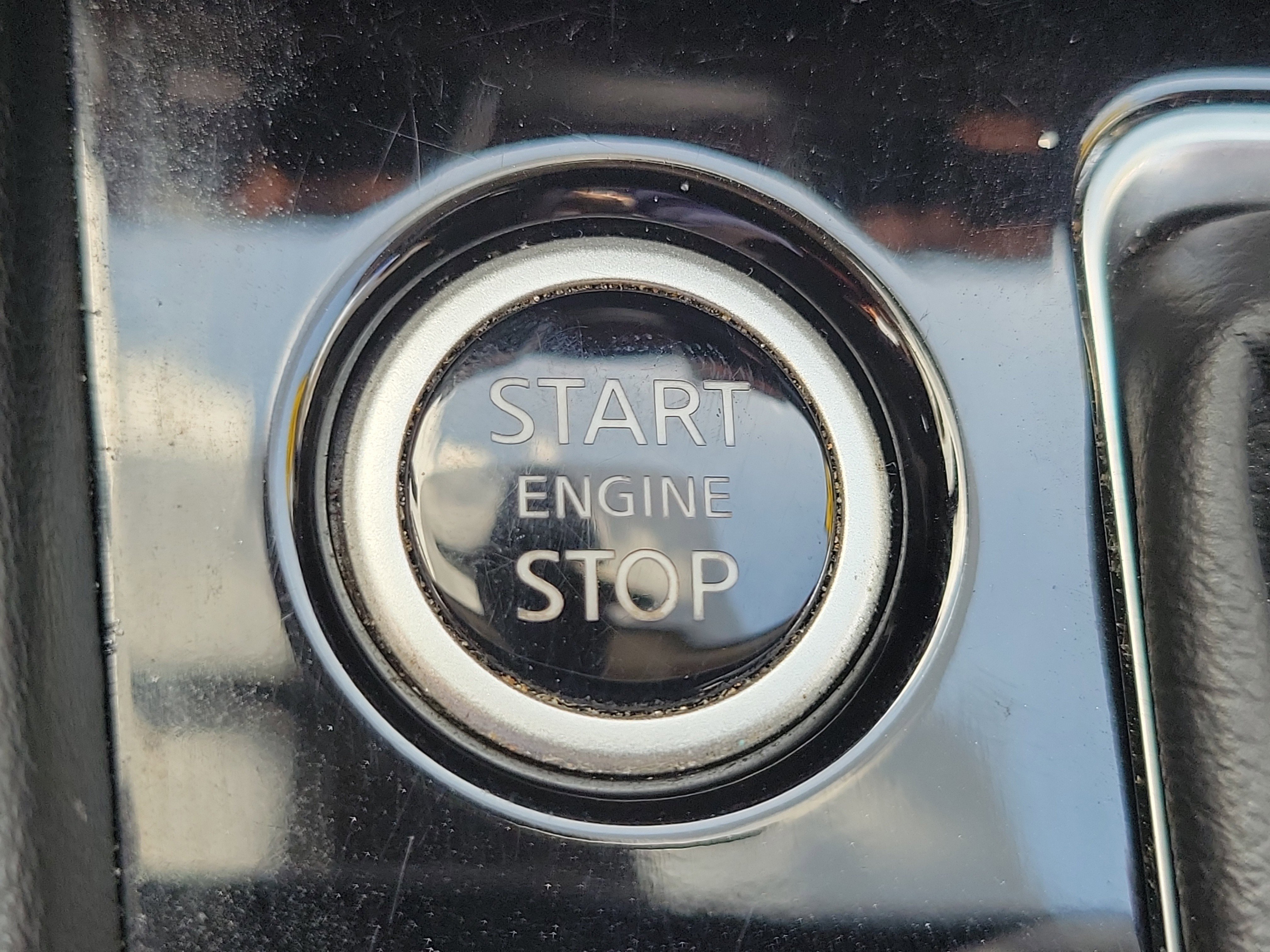 Used 2023 Nissan Kicks SV FWD image 23