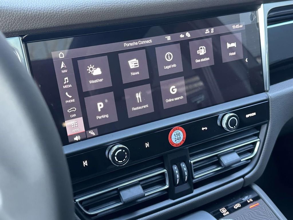 New 2026 Porsche Macan image 26